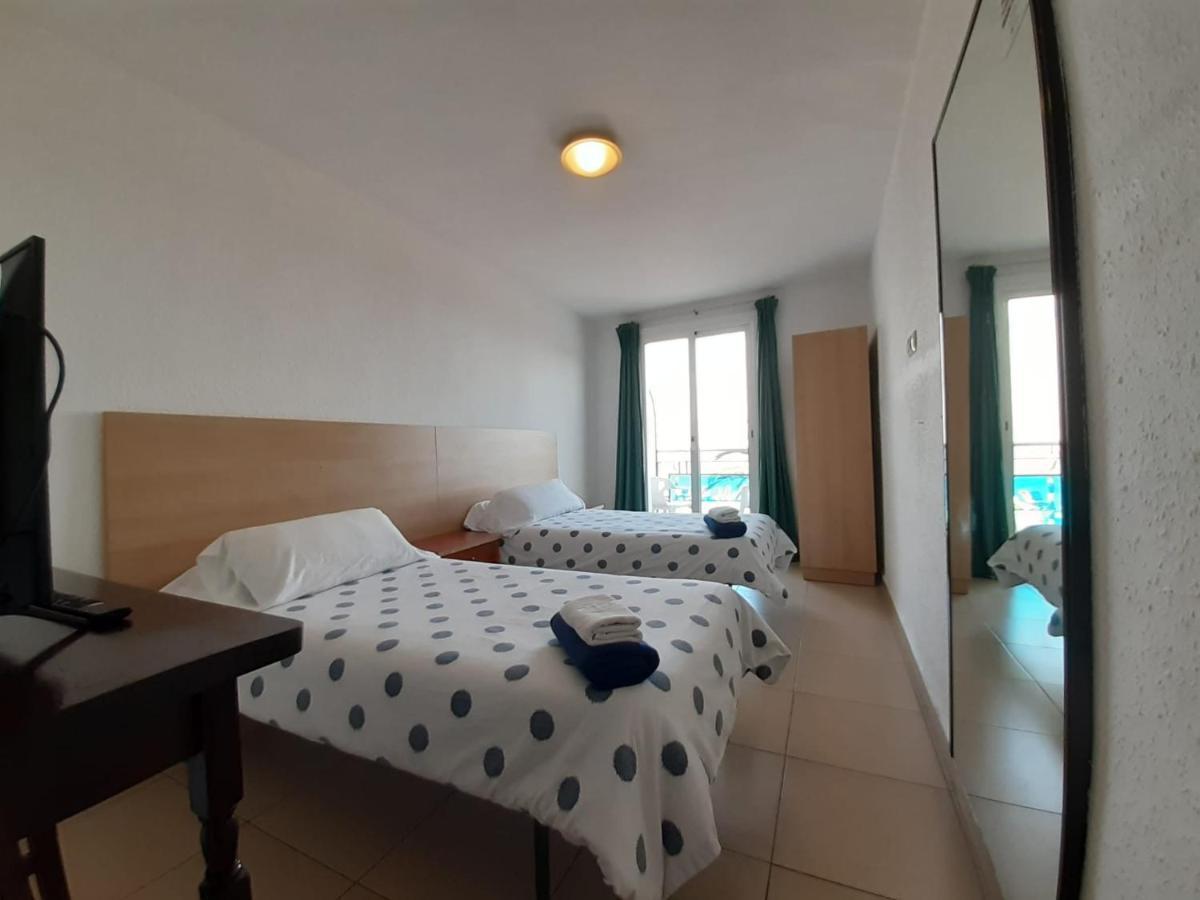 Hostal Mozaik Lloret Lloret de Mar Esterno foto