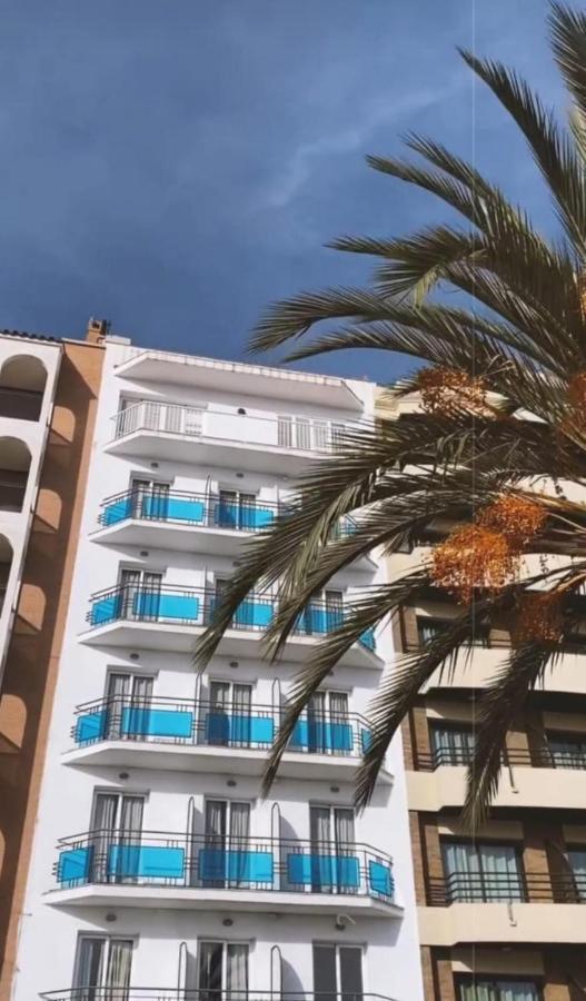 Hostal Mozaik Lloret Lloret de Mar Esterno foto