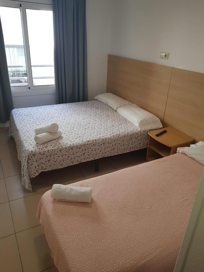 Hostal Mozaik Lloret Lloret de Mar Esterno foto
