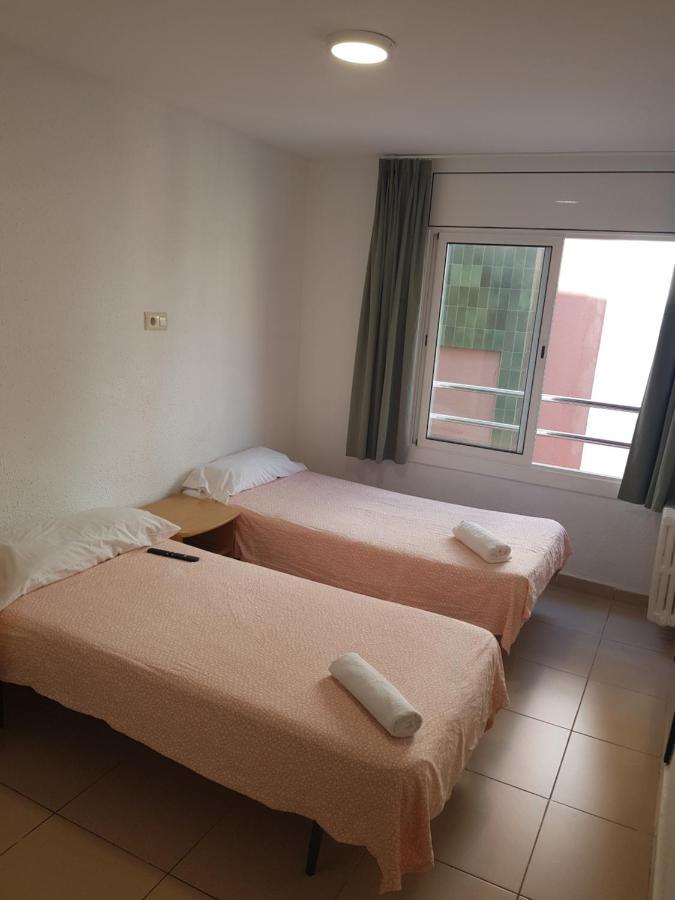 Hostal Mozaik Lloret Lloret de Mar Esterno foto