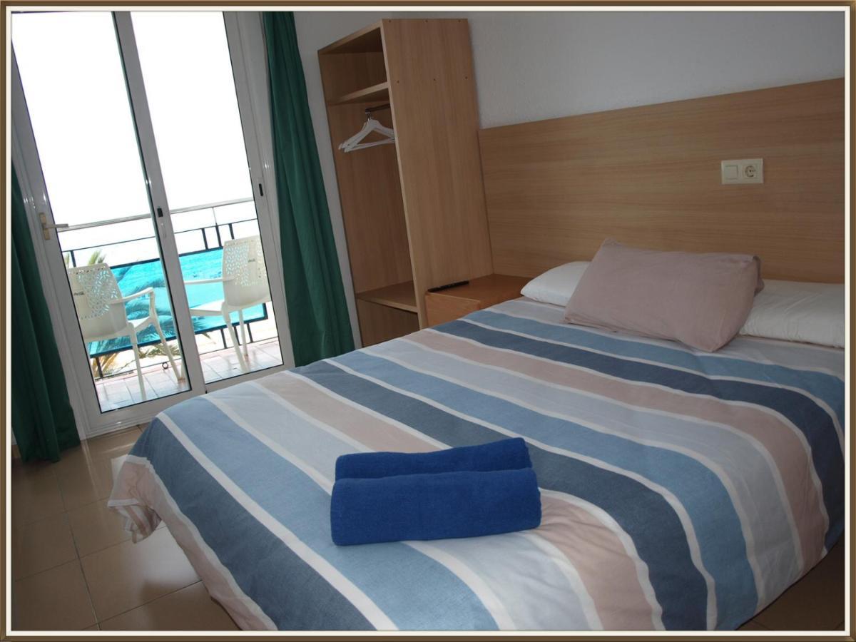 Hostal Mozaik Lloret Lloret de Mar Esterno foto