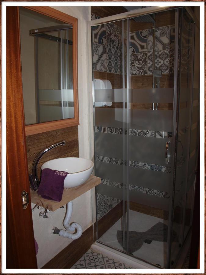 Hostal Mozaik Lloret Lloret de Mar Esterno foto