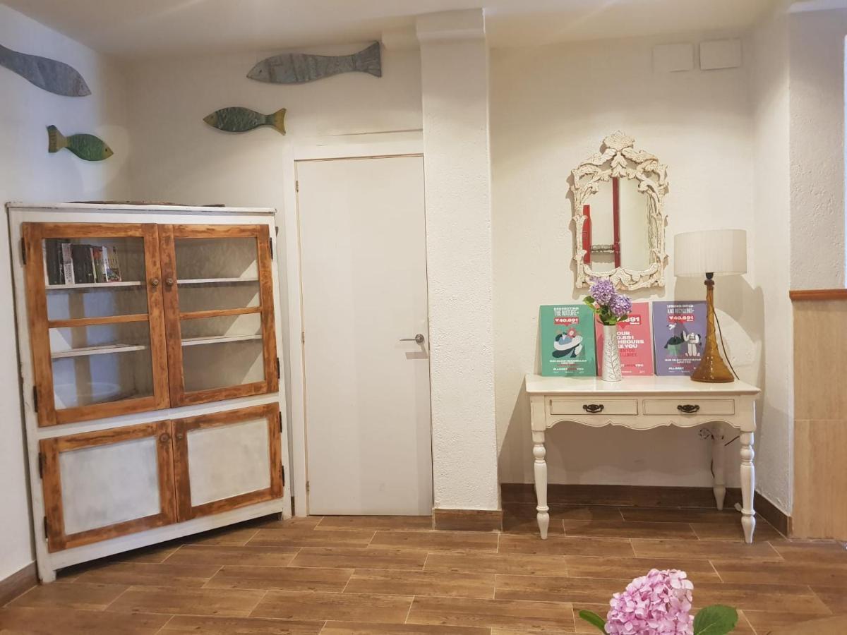 Hostal Mozaik Lloret Lloret de Mar Esterno foto