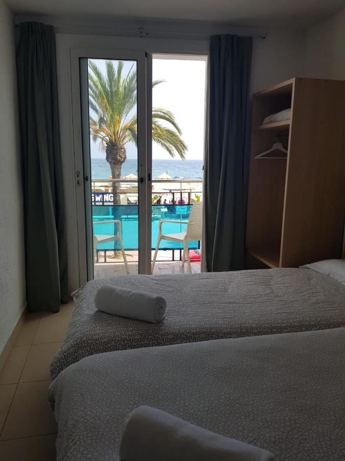 Hostal Mozaik Lloret Lloret de Mar Esterno foto